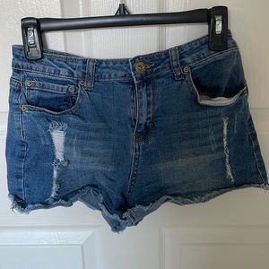 Tillys (Others Follow) Medium Wash Denim Jean Shorts